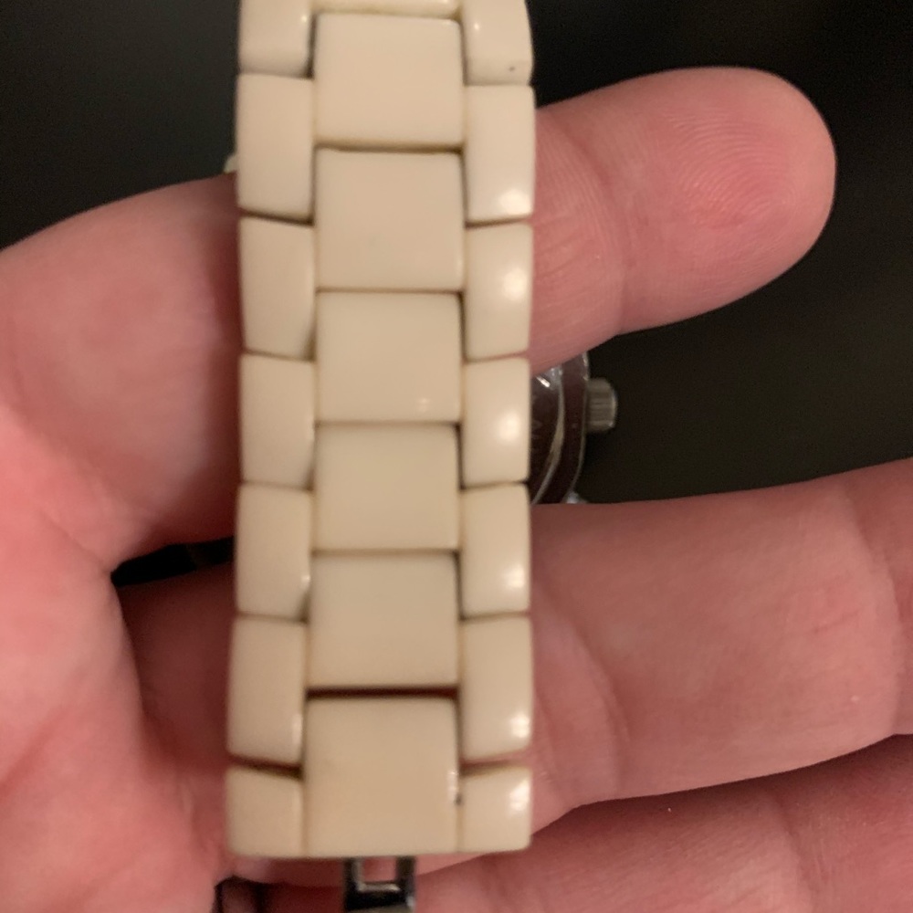 Michael Kors white bracelet watch - Picture 4 of 4
